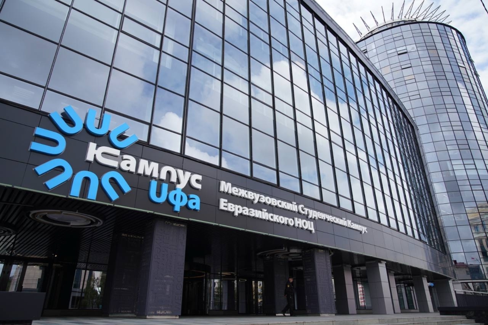 Радий Хабиров показал ход строительства Межвузовского студенческого кампуса