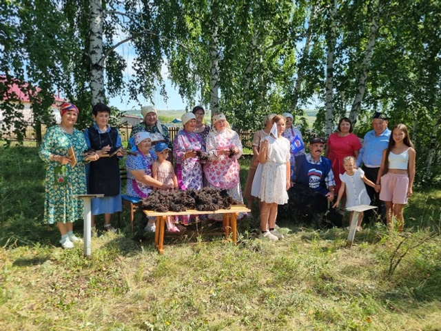 Кендектамаҡ ауылында ғәҙәти булмаған сара үтте