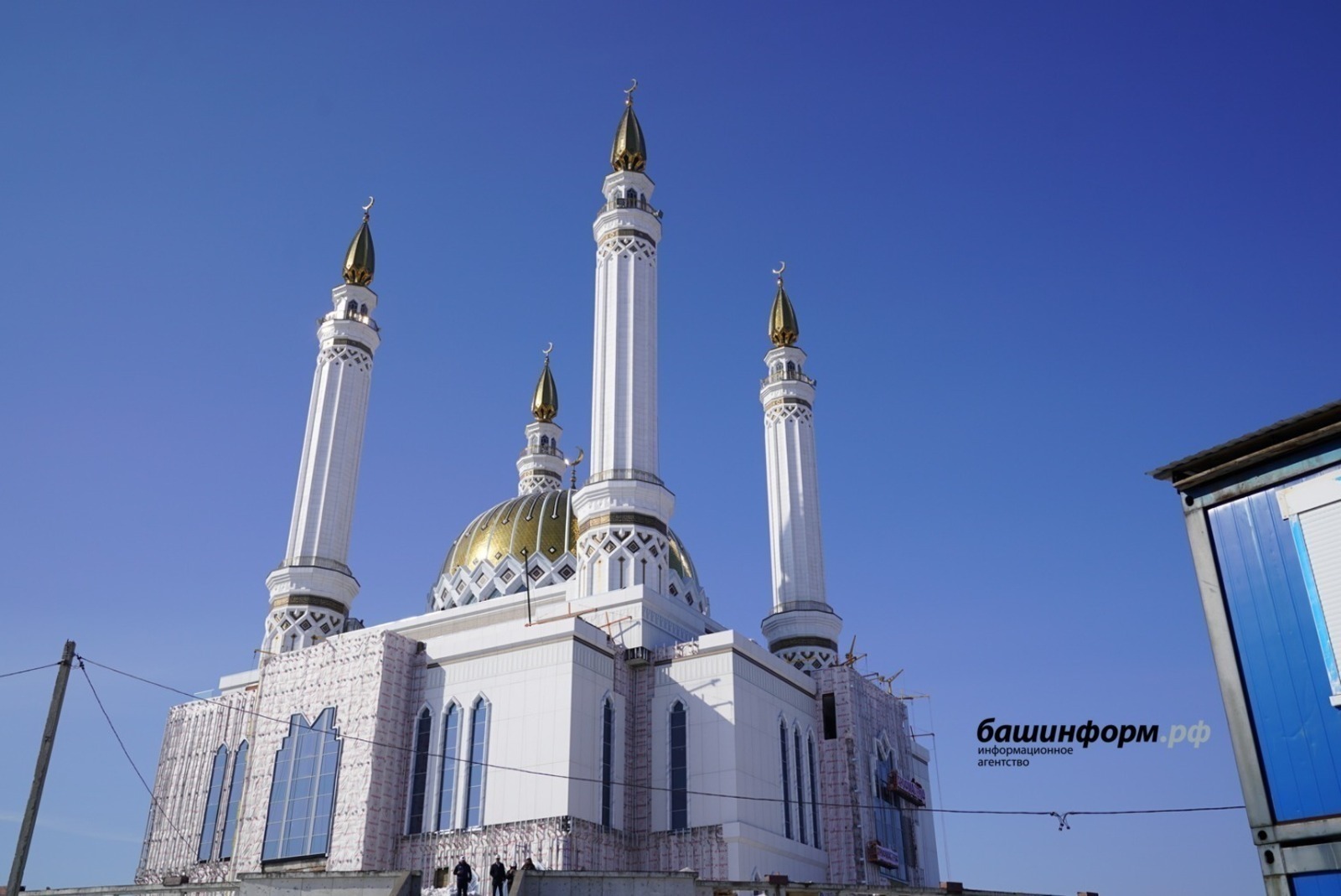 Радий Хәбиров «Әр-Рәхим» мәсетендә төҙөлөш эштәре барышы хаҡында һөйләне