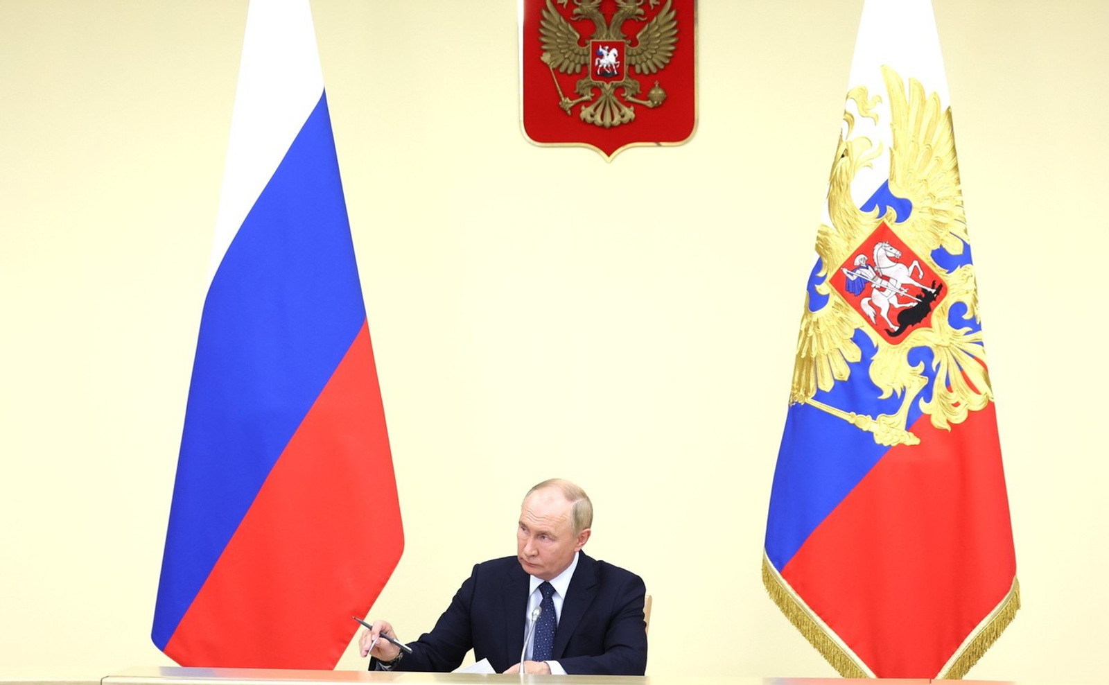 Путин призвал не задирать тарифы в системе ЖКХ