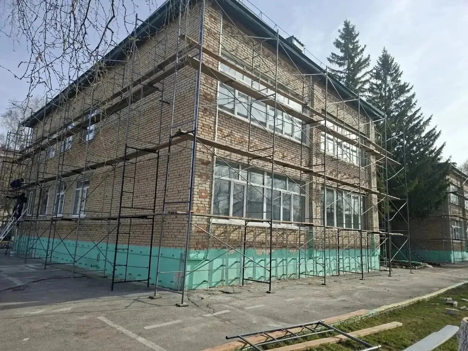 В Башкирии в этом году отремонтируют 53 объекта образования